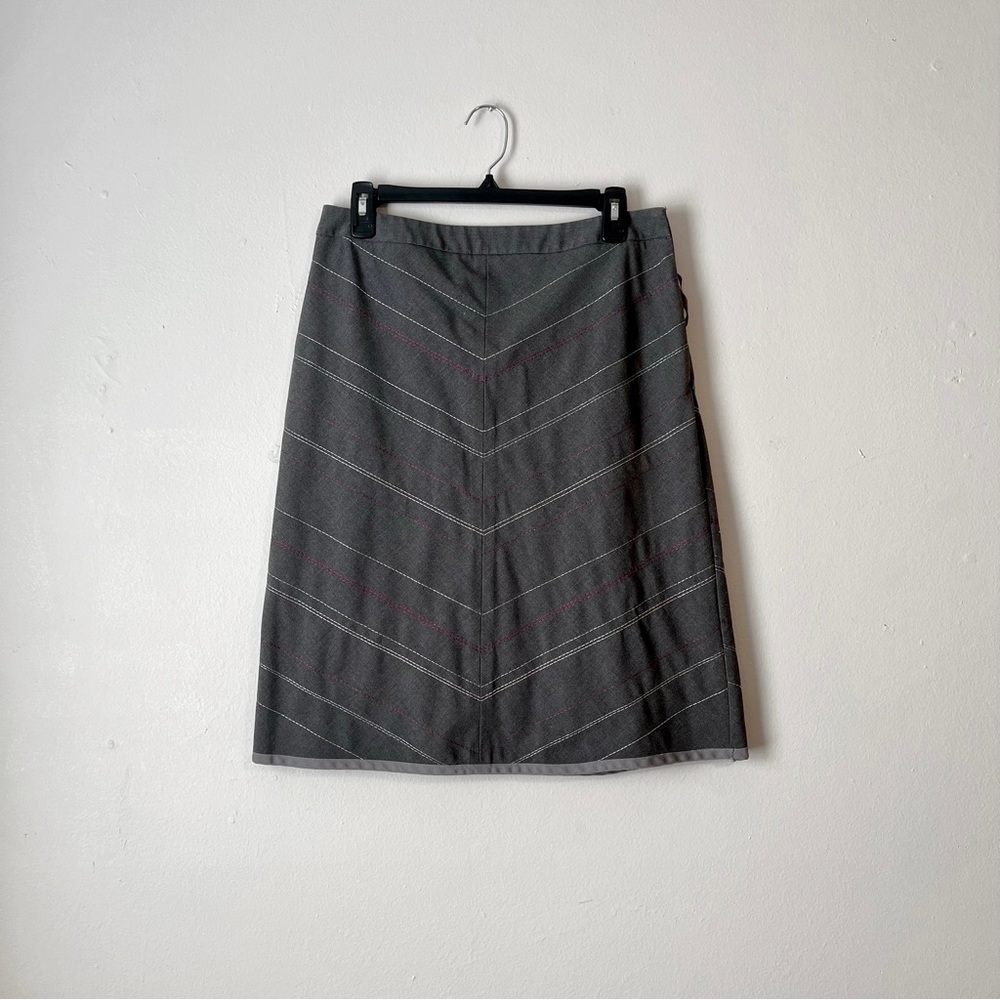 Ann Taylor Size 8 Skirt With Silver And Pink Stripes